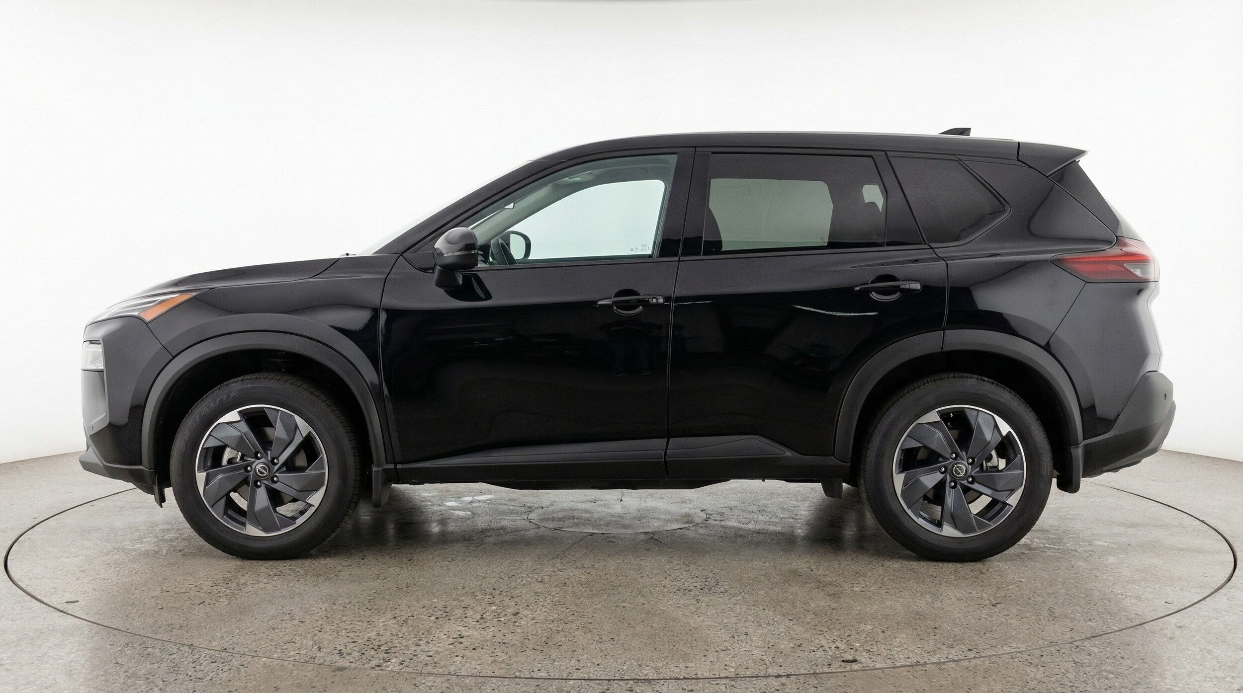 Thumbnail: 2025 Nissan Rogue - 4