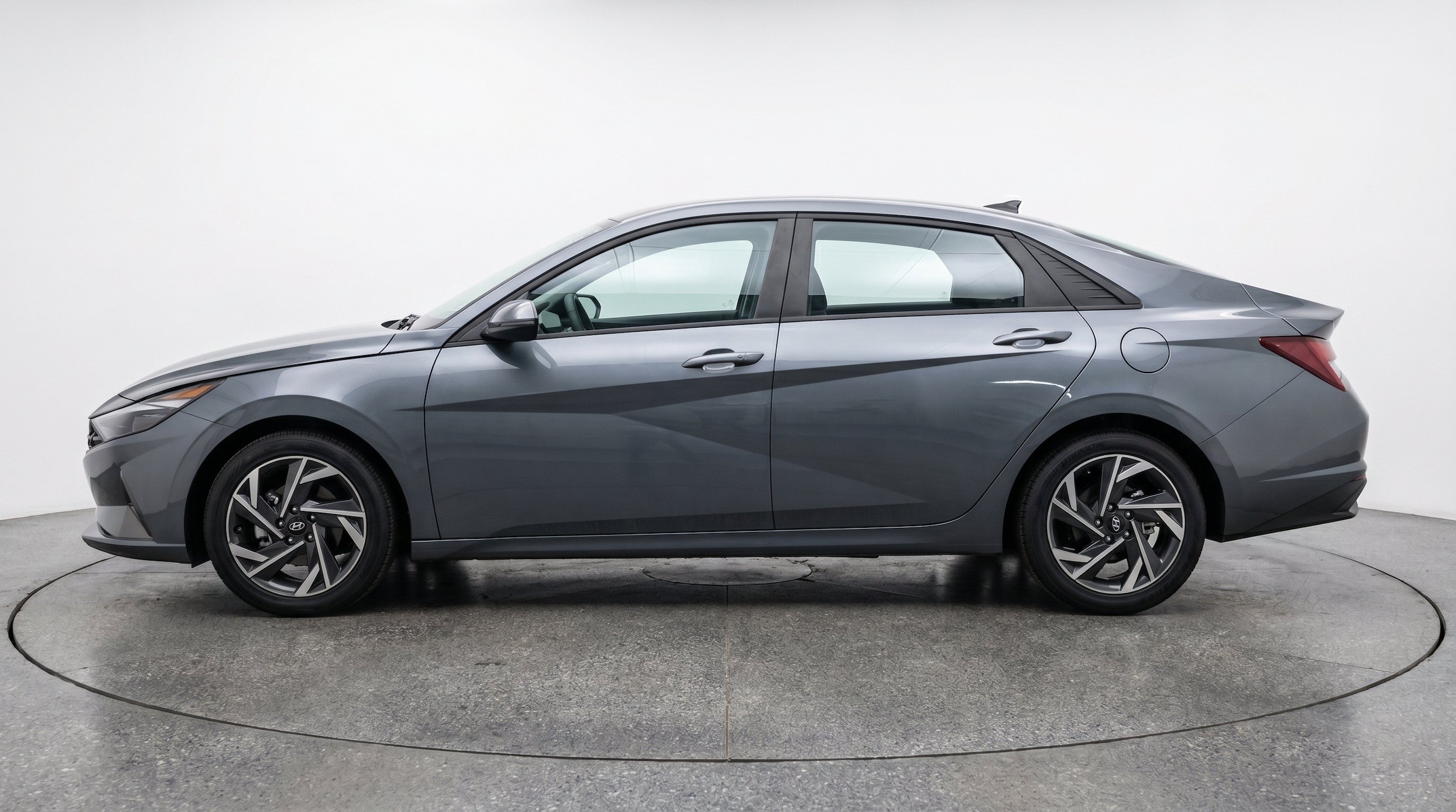 Thumbnail: 2025 Hyundai Elantra - 5