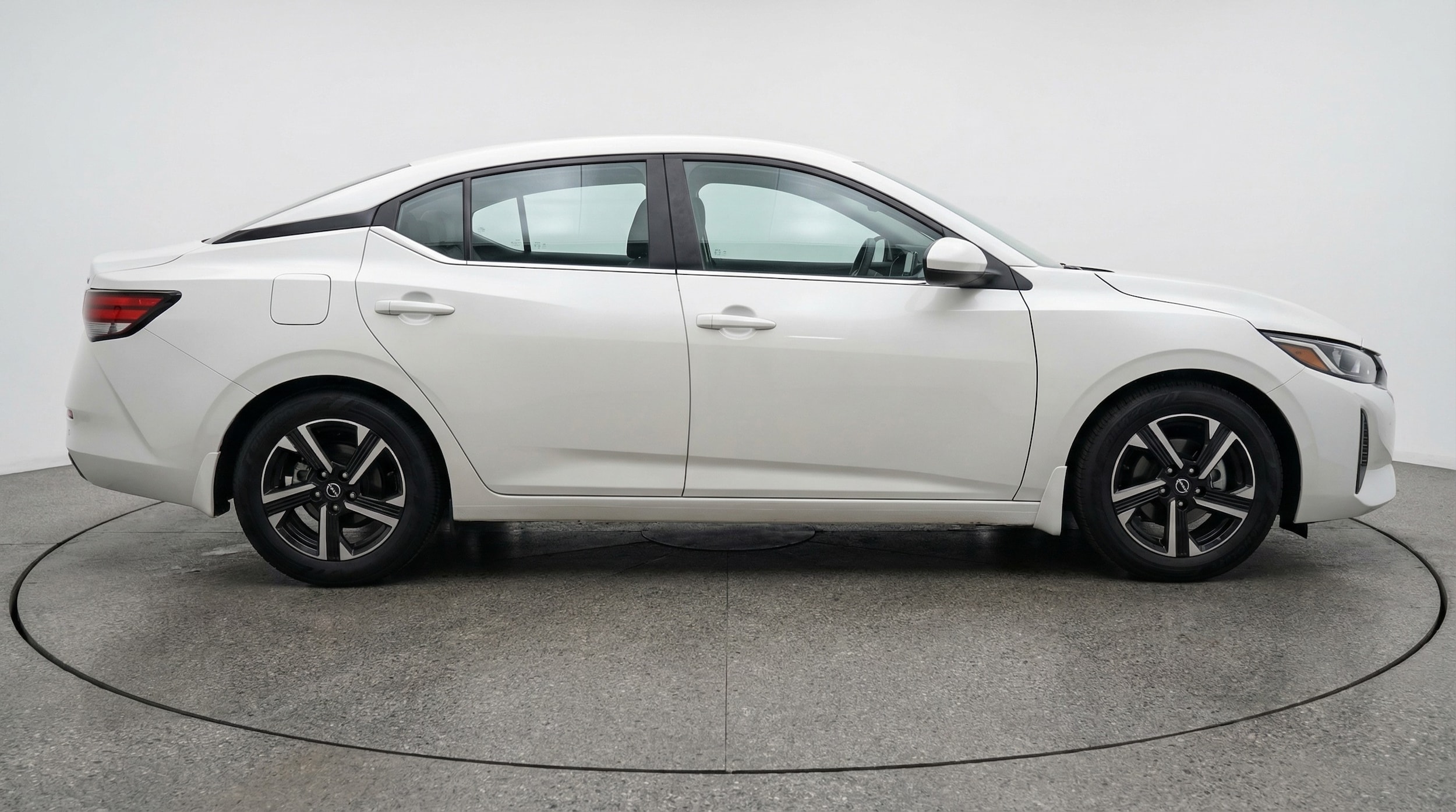 Thumbnail: 2025 Nissan Sentra - 8