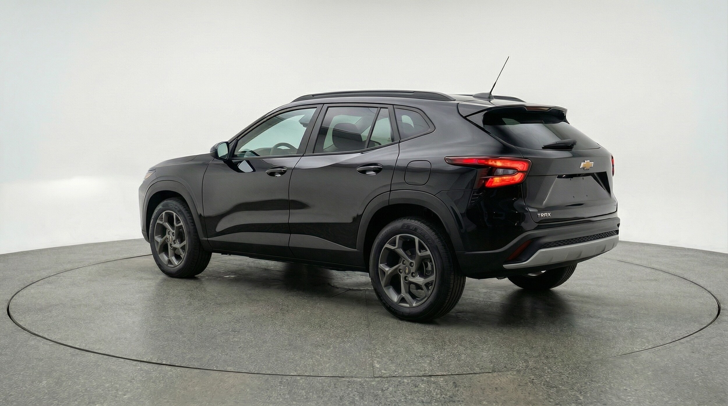 Thumbnail: 2025 Chevrolet Trax - 5