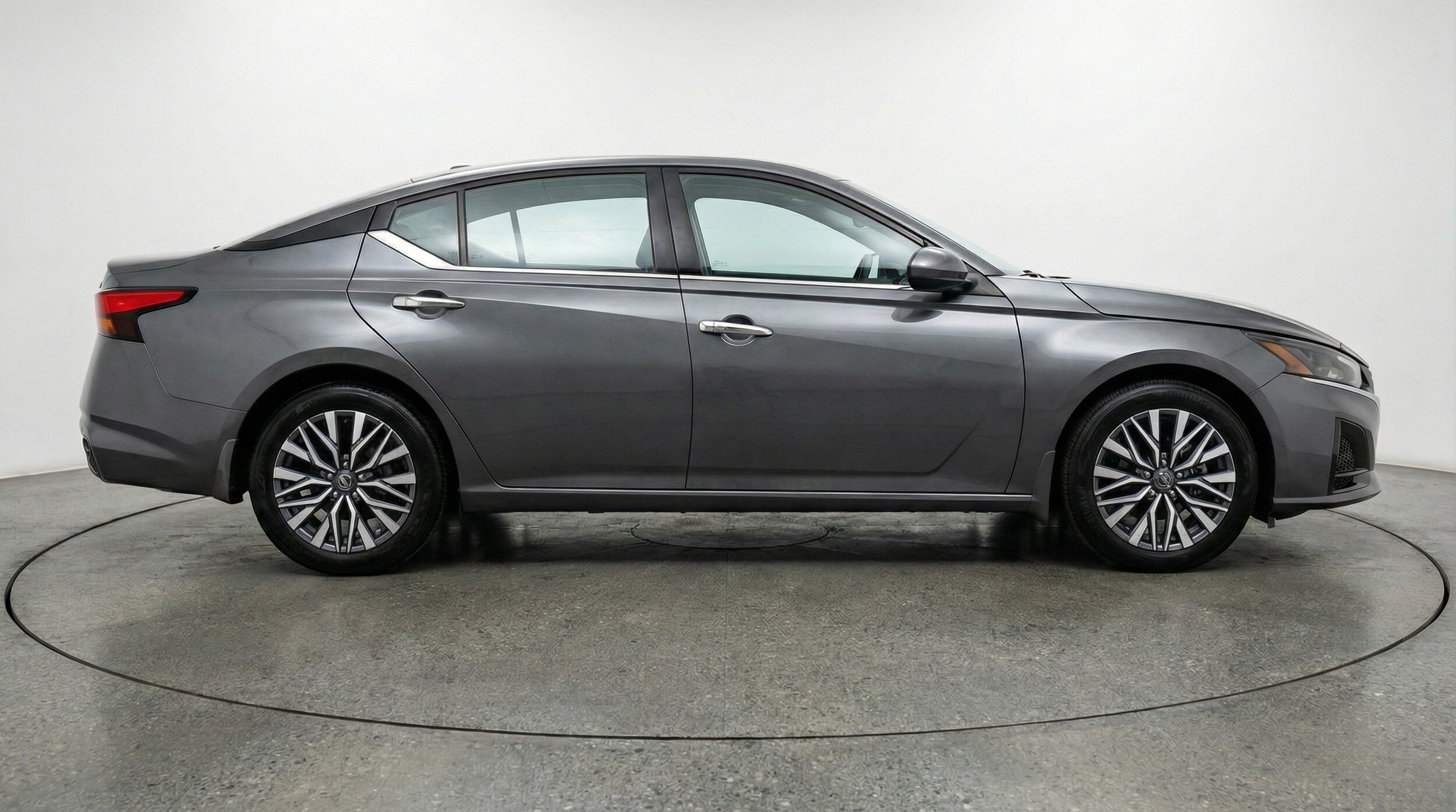 Thumbnail: 2025 Nissan Altima - 8