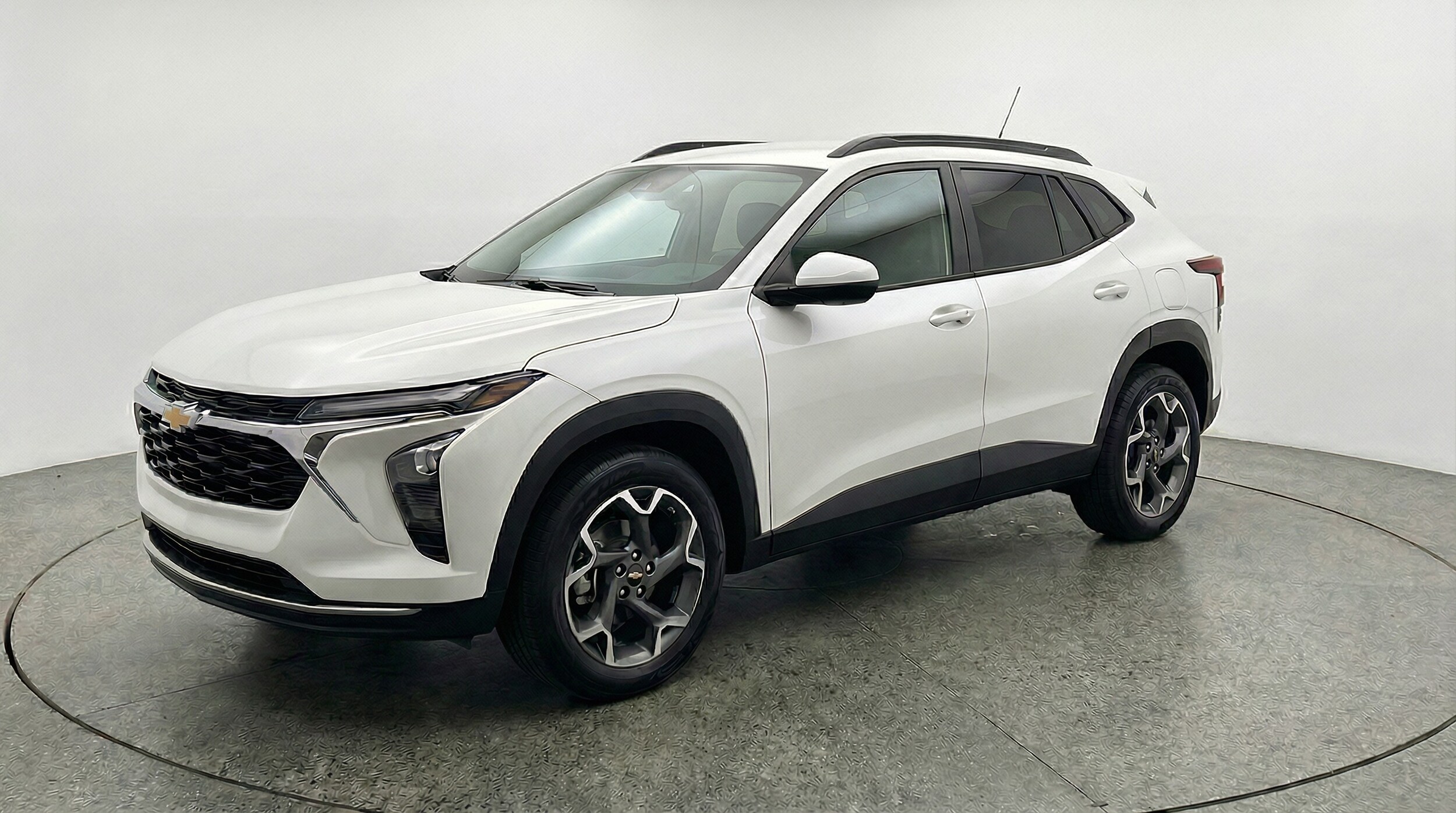 Thumbnail: 2025 Chevrolet Trax - 3