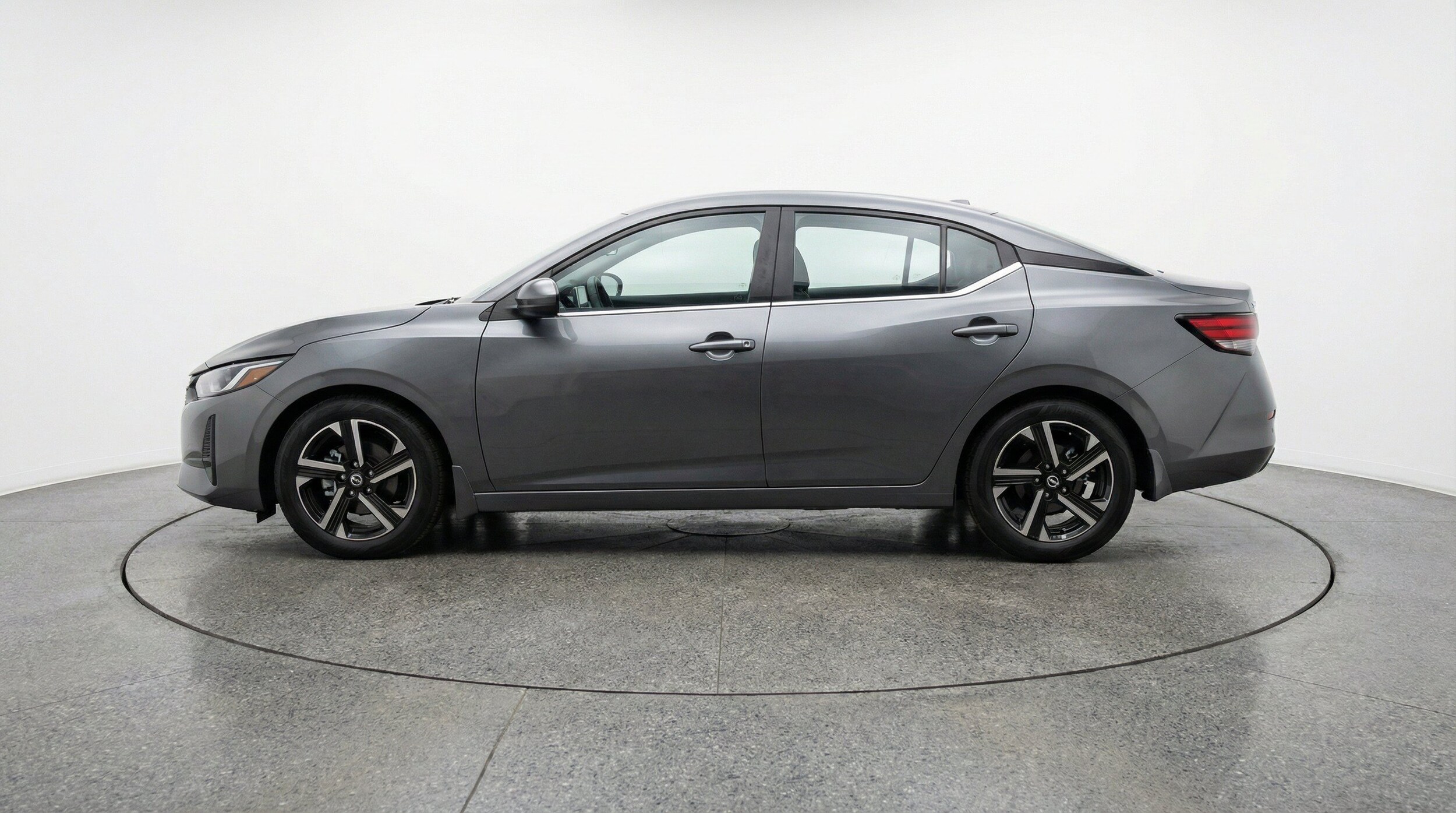 Thumbnail: 2025 Nissan Sentra - 5