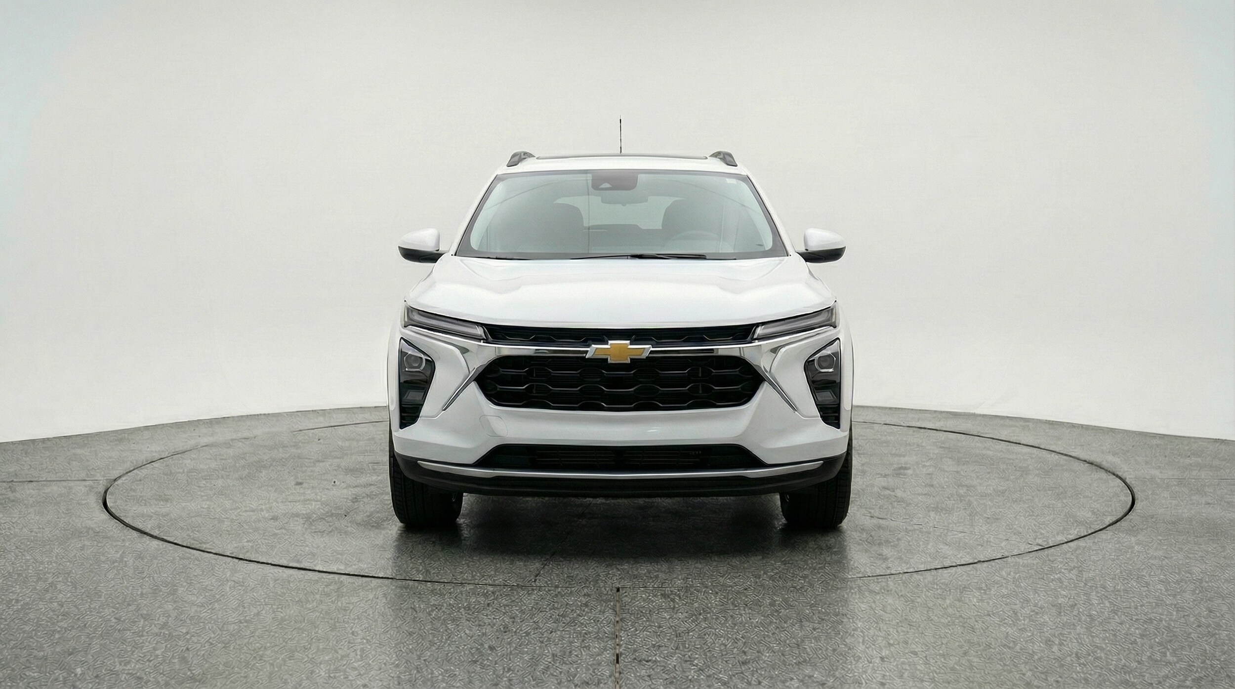 Thumbnail: 2025 Chevrolet Trax - 2