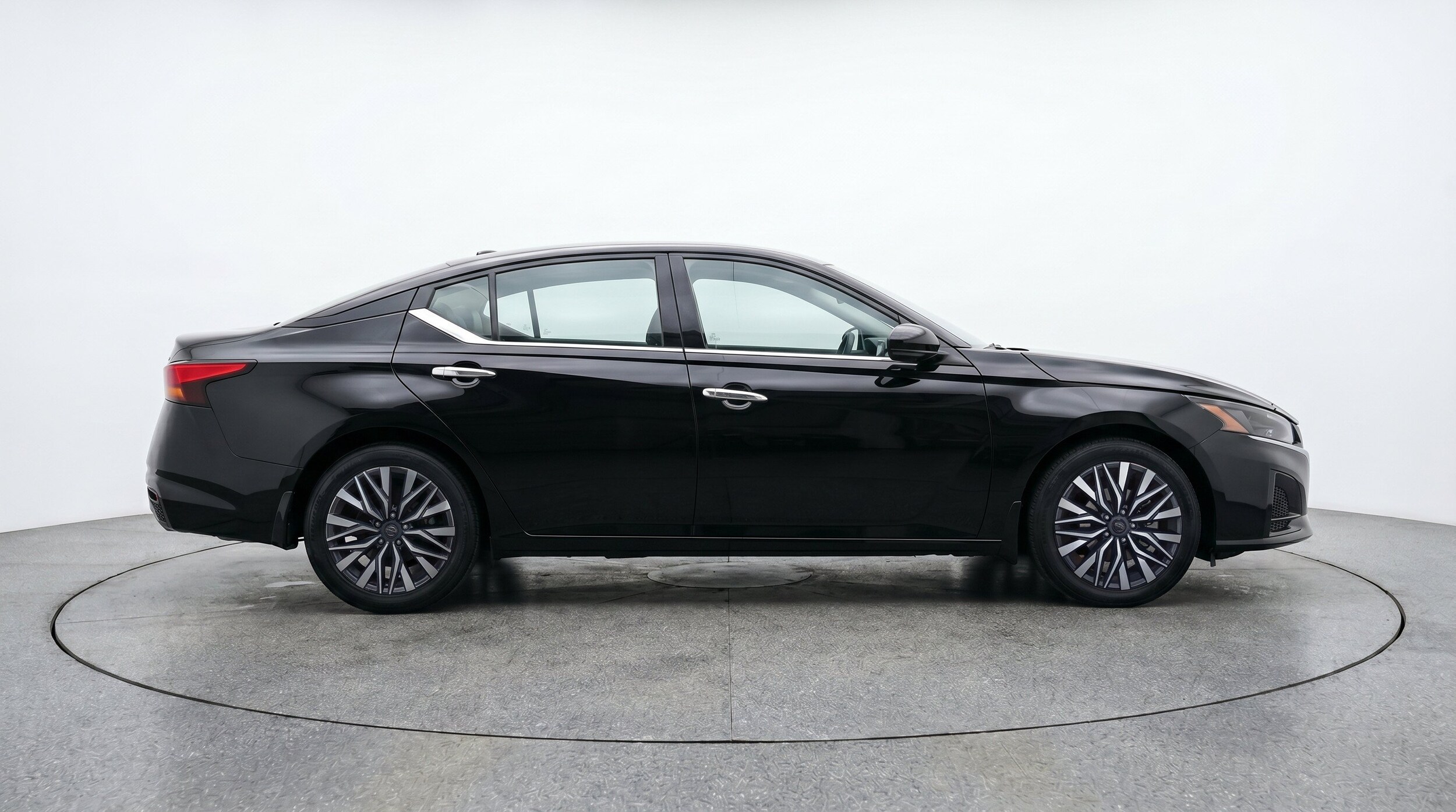 Thumbnail: 2025 Nissan Altima - 11