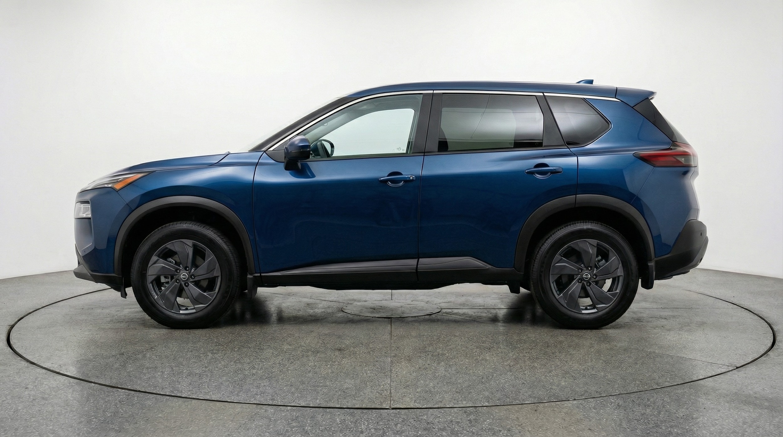 Thumbnail: 2025 Nissan Rogue - 4