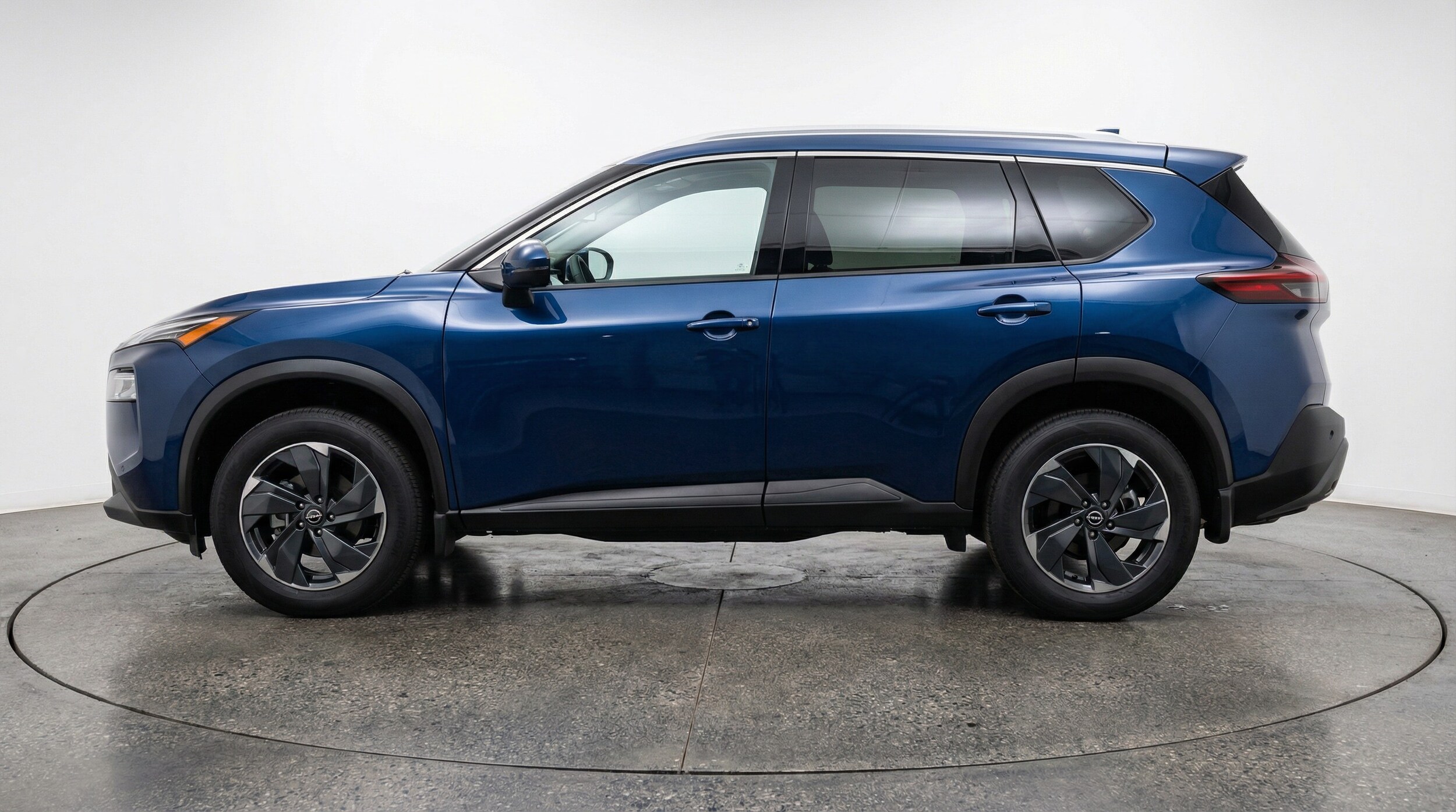 Thumbnail: 2025 Nissan Rogue - 4