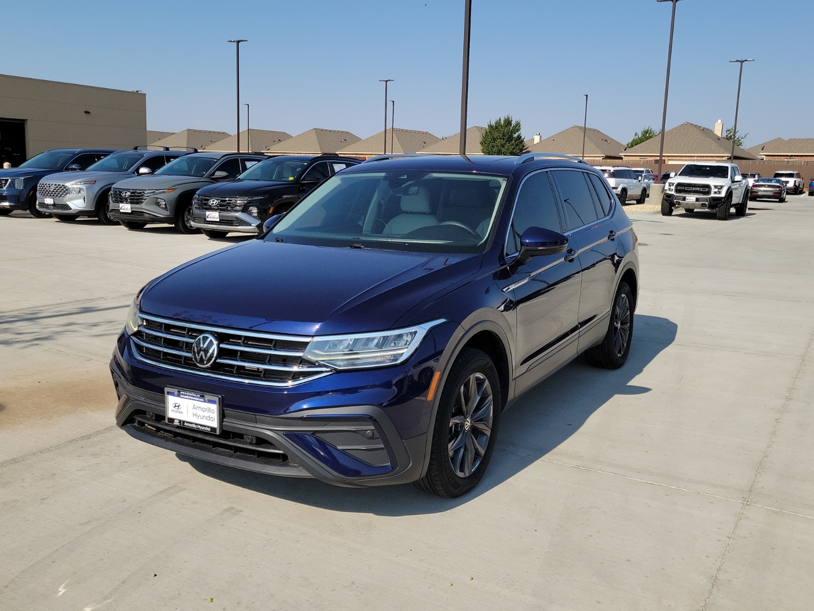 2023 Volkswagen Tiguan SE