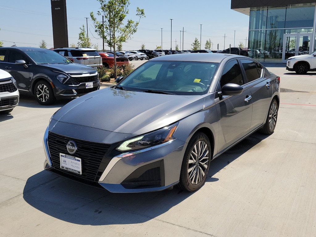 Used 2025 Nissan Altima SV FWD Sedan