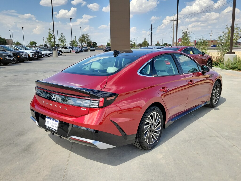 New 2026 Hyundai Sonata Hybrid SEL 4dr Sedan Sedan