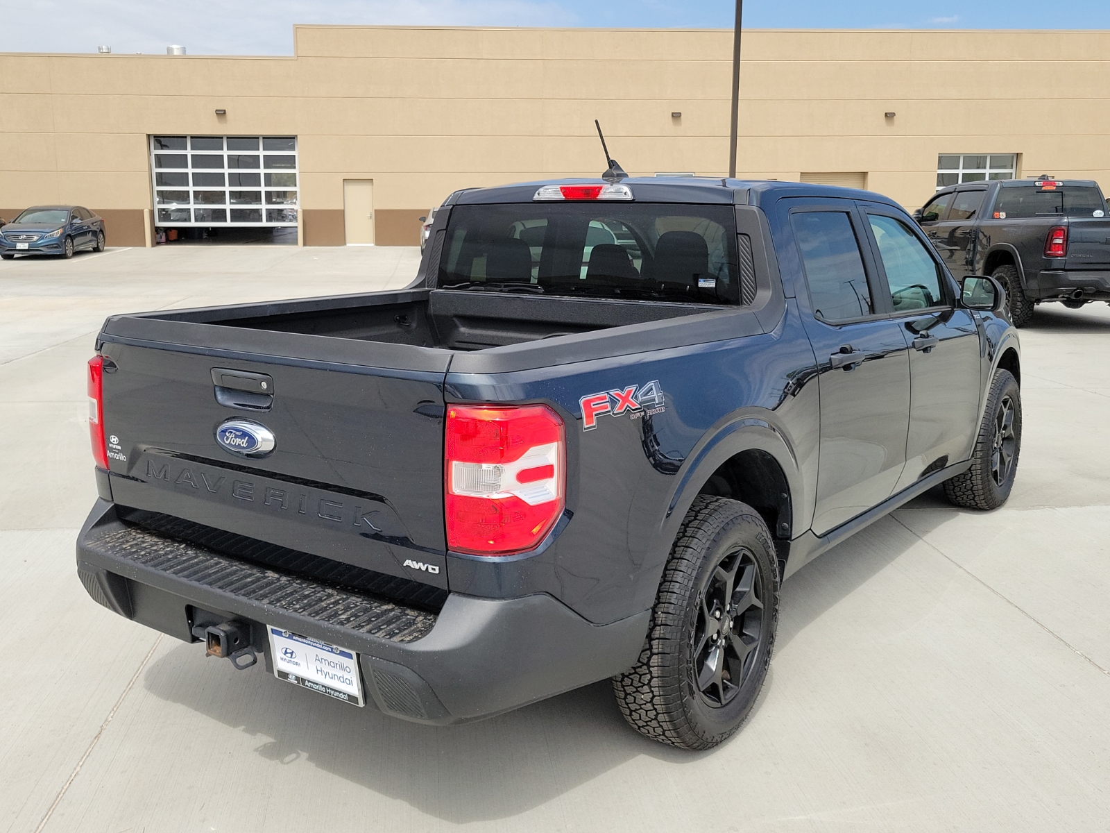 Used 2022 Ford Maverick XLT All-Wheel Drive Supercrew 4.5 ft. box 121.1 in Regular Side