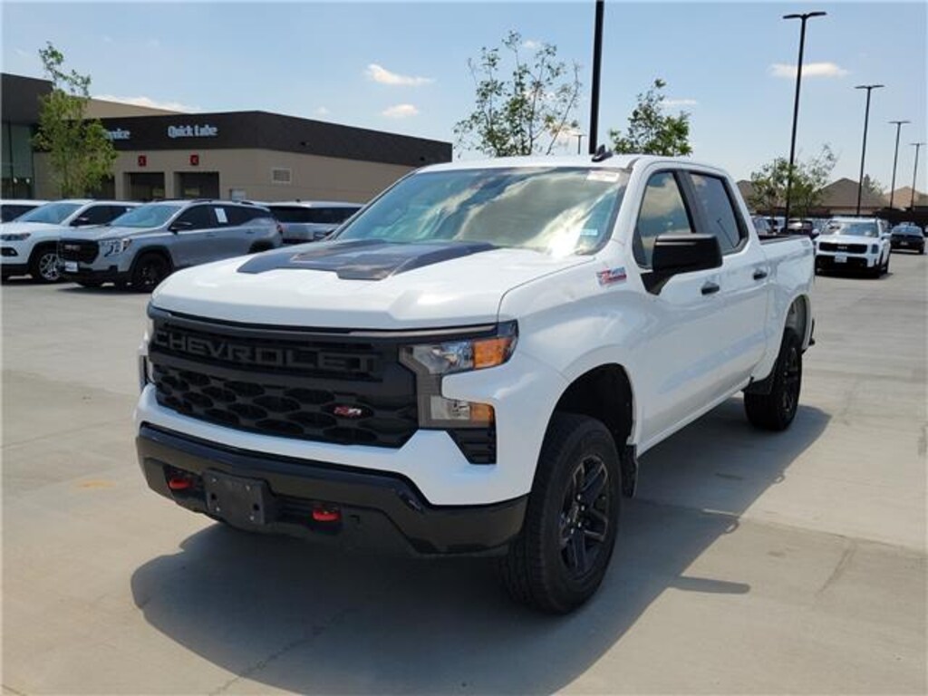 Used 2025 Chevrolet Silverado 1500 Custom Trail Boss 4x4 Crew Cab 5.75 ft. box 147.4