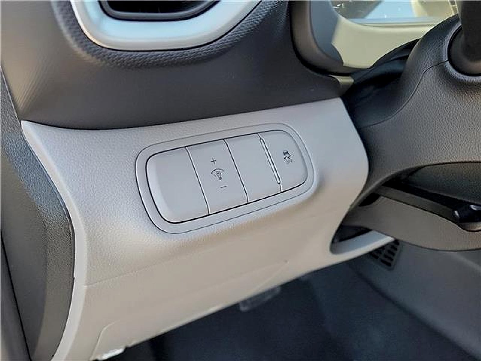 2026 Hyundai Venue SEL - Photo 15