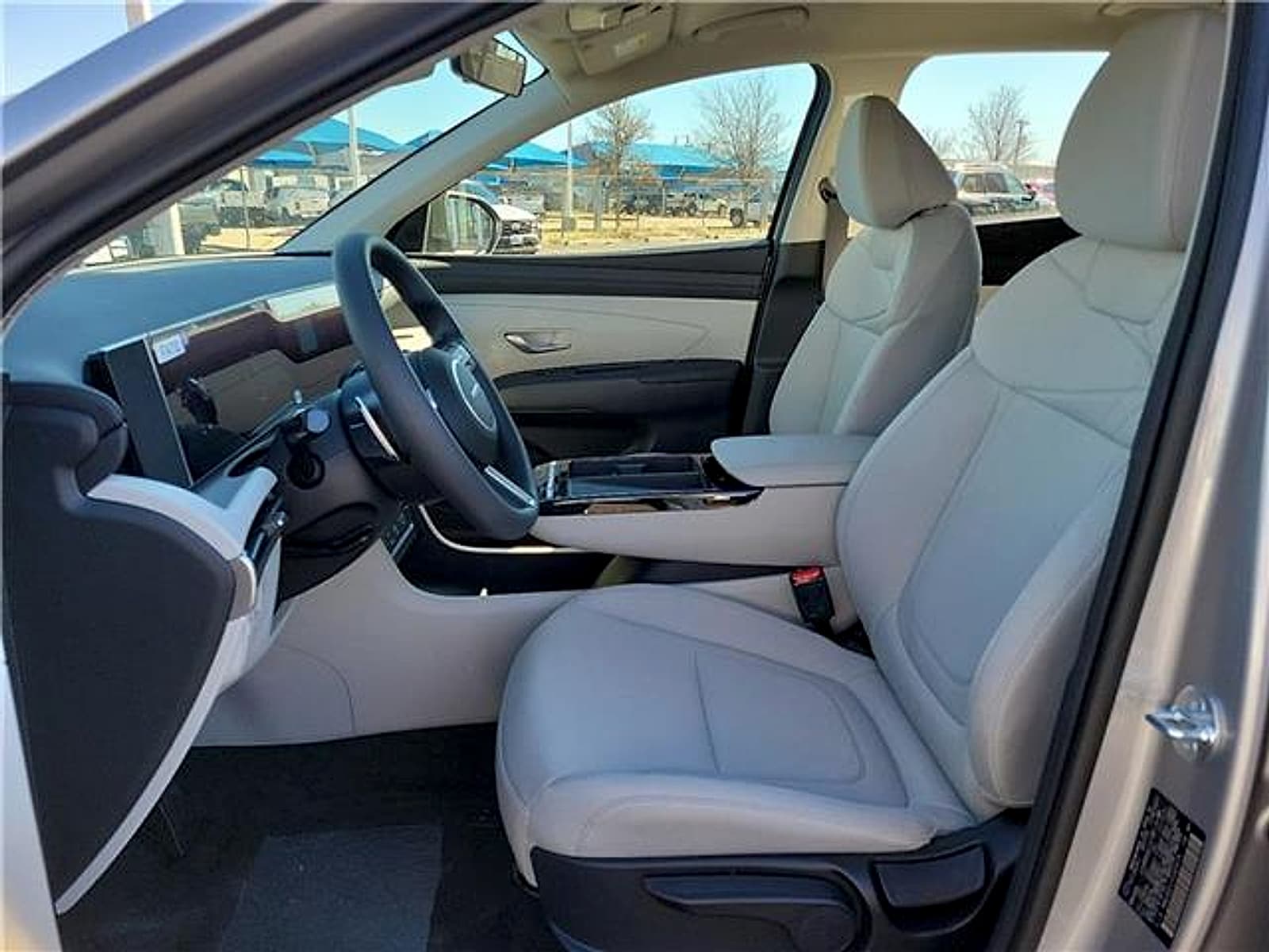 2026 Hyundai Tucson Blue SE - Photo 12