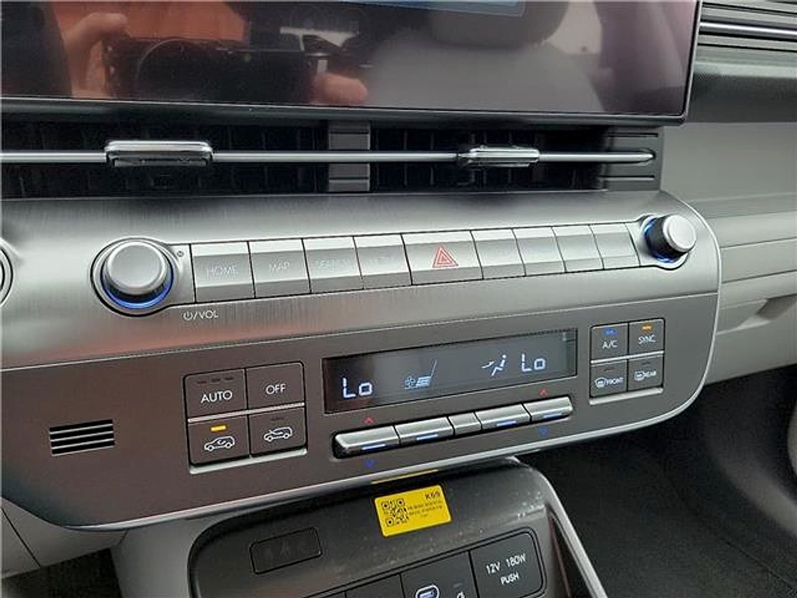 2026 Hyundai Kona Limited - Photo 15