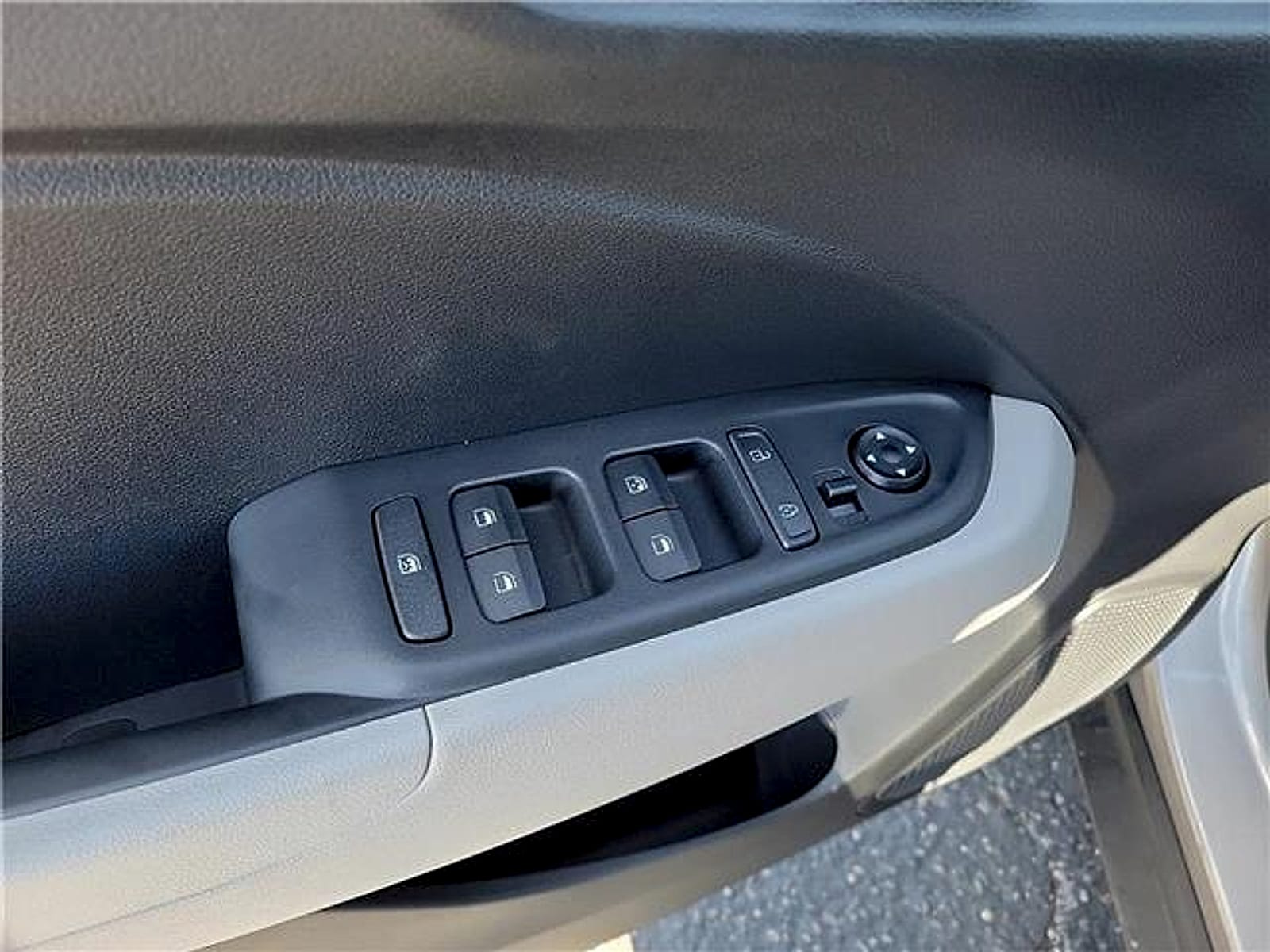 2026 Hyundai Venue SEL - Photo 11