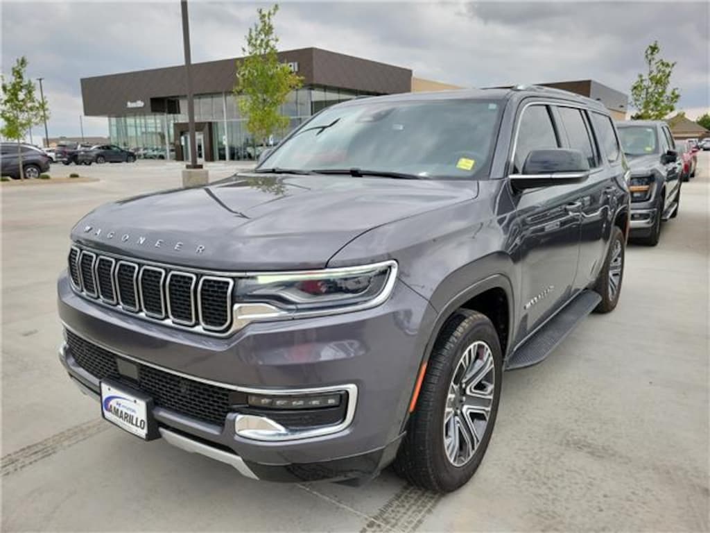 Used 2024 Jeep Wagoneer Series II 4x2