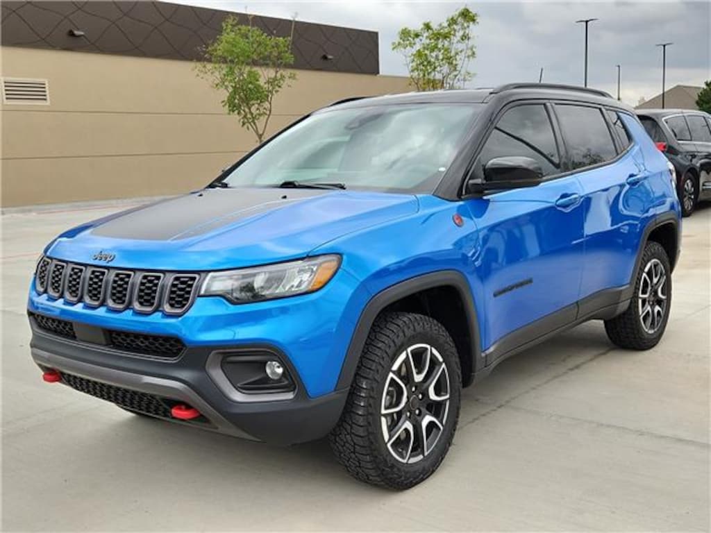 Used 2025 Jeep Compass Trailhawk 4x4