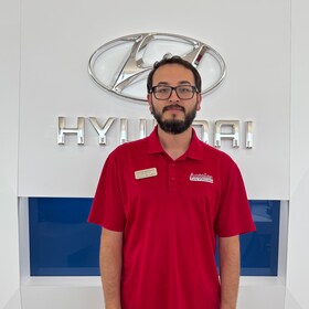 Staff member Justin Montoya from ID_2fa8e9