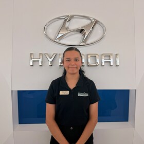 Staff member Leslie Lopez from ID_ab290c
