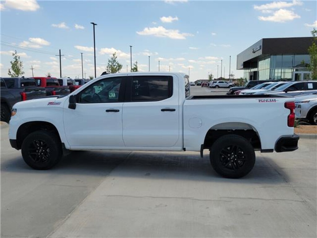 Used 2025 Chevrolet Silverado 1500 Custom Trail Boss 4x4 Crew Cab 5.75 ft. box 147.4