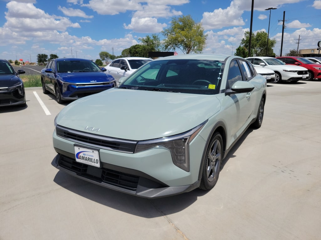 Used 2025 Kia K4 LXS Sedan