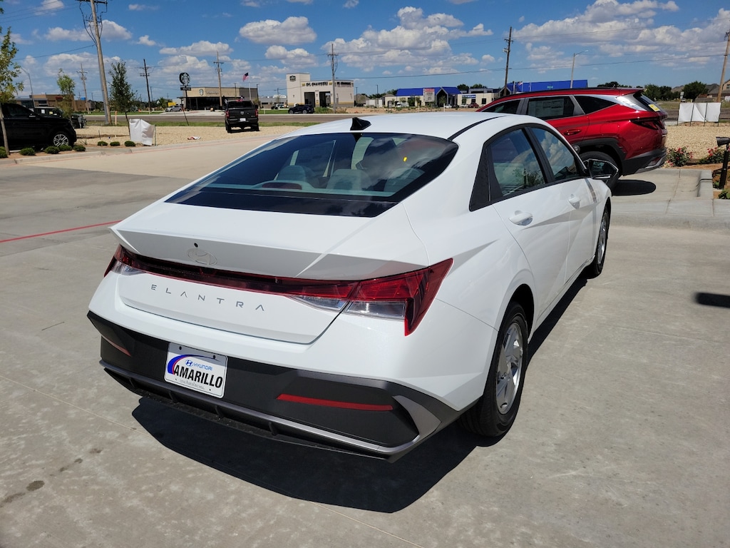 Used 2026 Hyundai Elantra SE Sedan