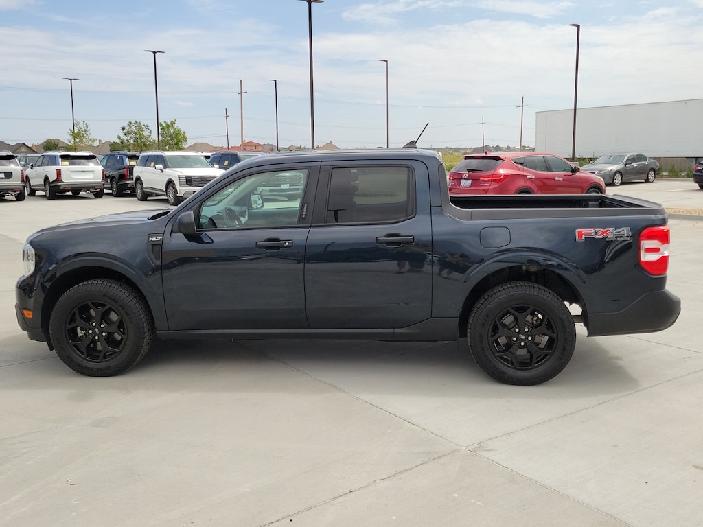 Used 2022 Ford Maverick XLT All-Wheel Drive Supercrew 4.5 ft. box 121.1 in Regular Side
