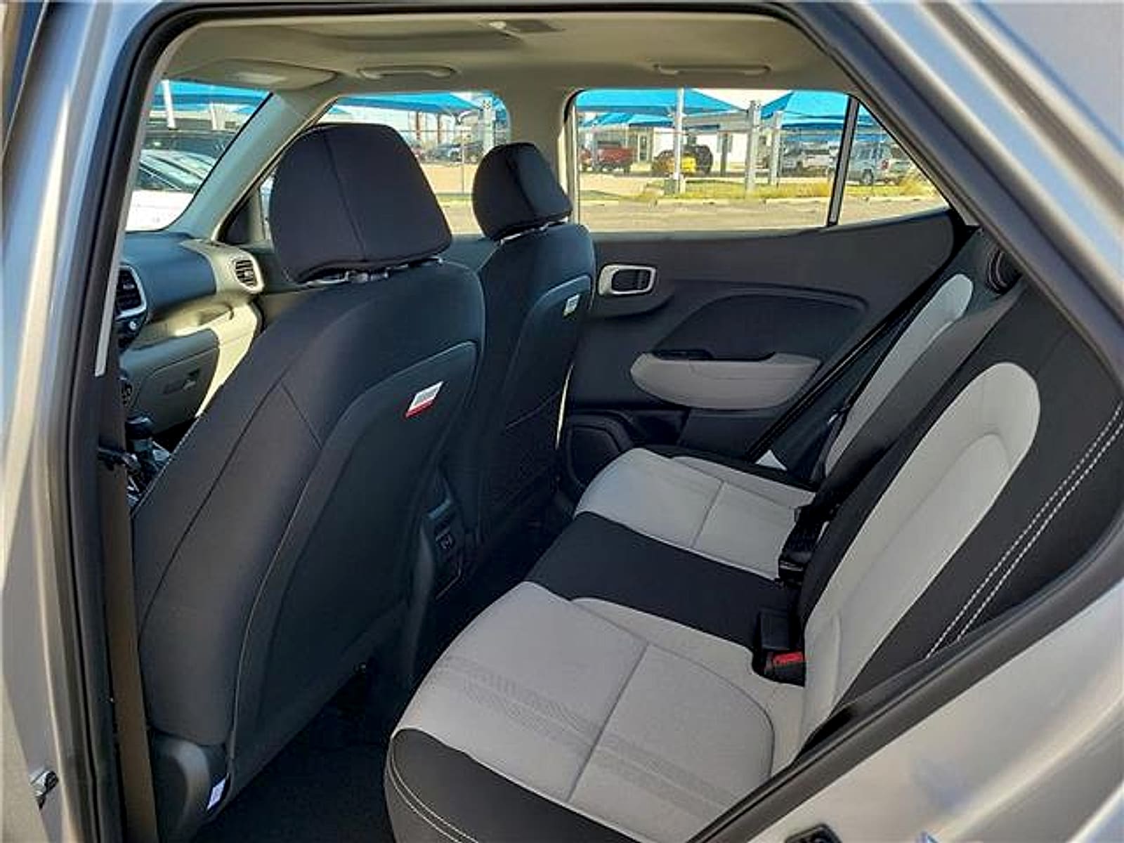 2026 Hyundai Venue SEL - Photo 9