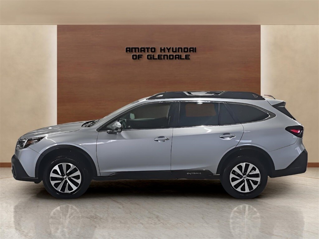2021 Subaru Outback Premium photo 2