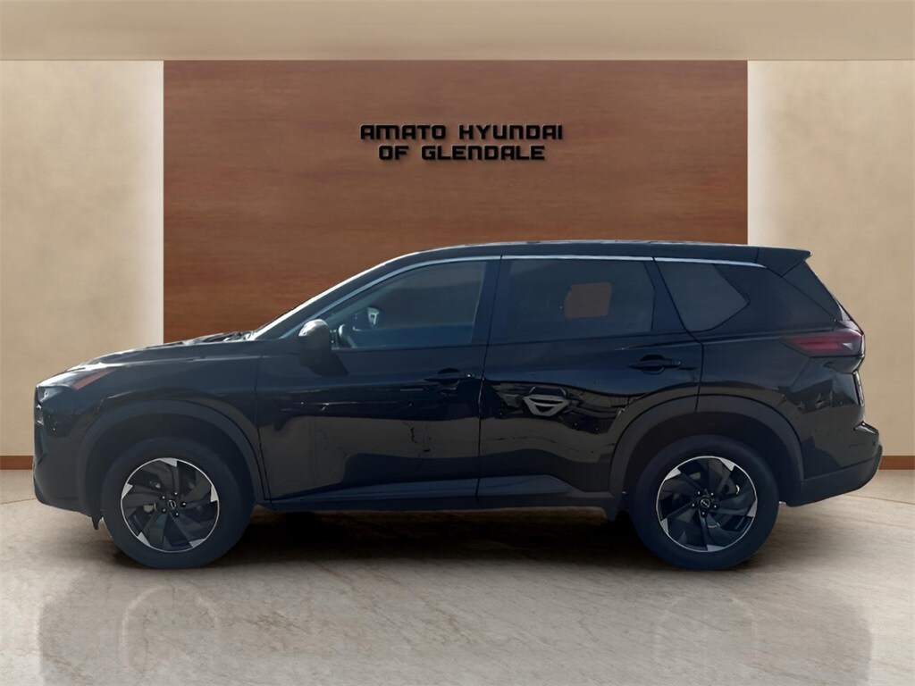 Used 2024 Nissan Rogue SV SUV