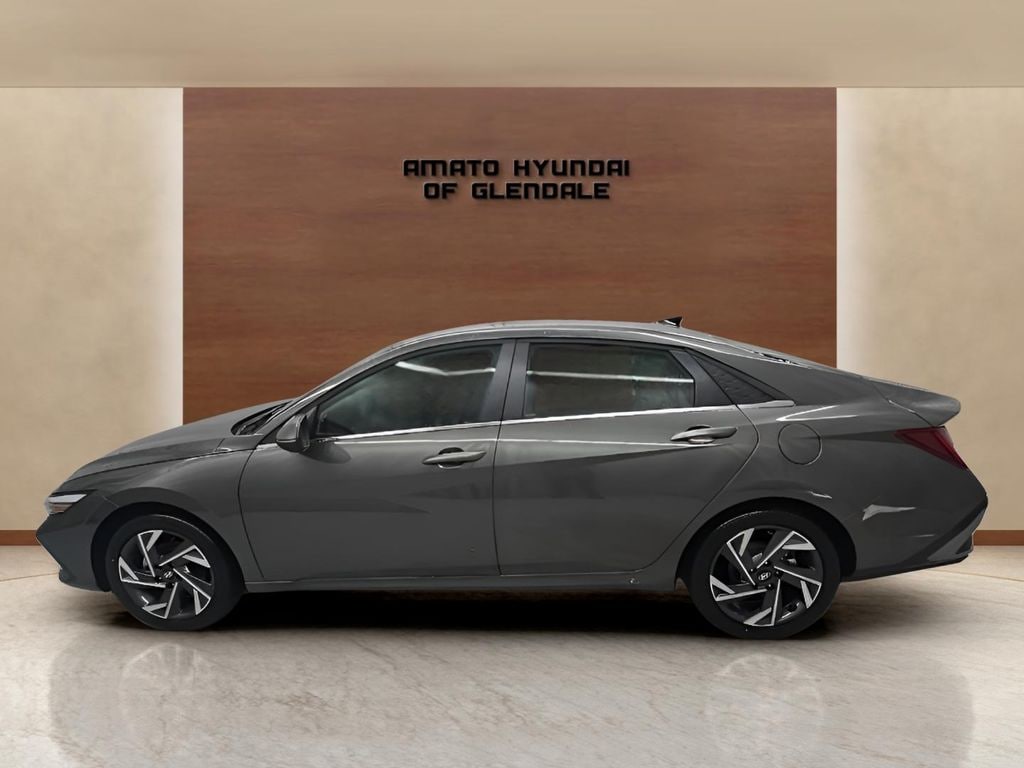 New 2026 Hyundai Elantra Hybrid Limited Sedan