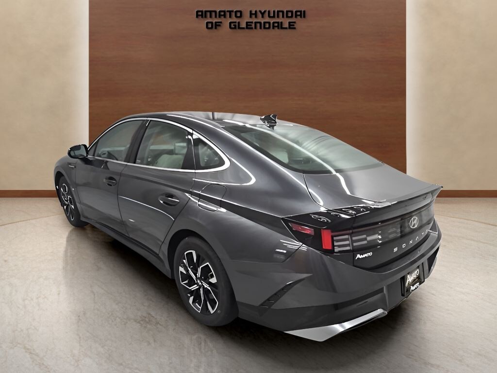 Certified 2025 Hyundai Sonata SEL Sedan