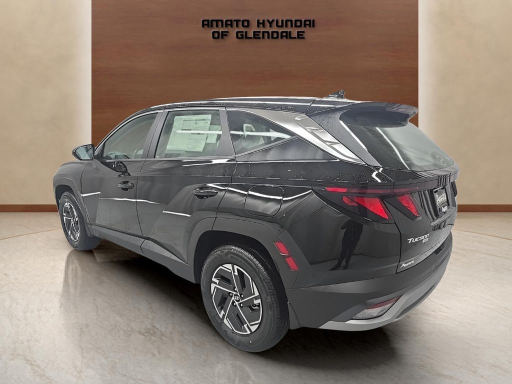 New 2026 Hyundai Tucson Hybrid Blue SE SUV