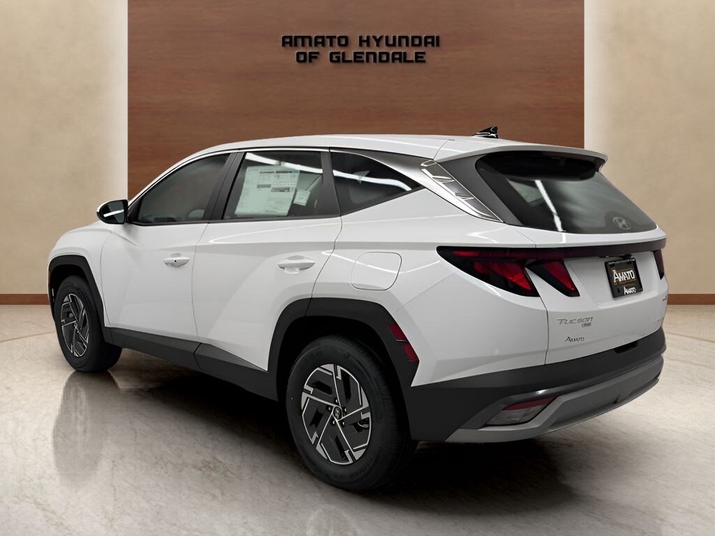 New 2026 Hyundai Tucson Hybrid Blue SE SUV