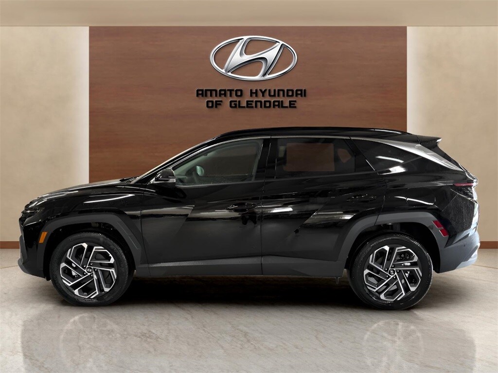 2025 Hyundai Tucson Hybrid Limited photo 3