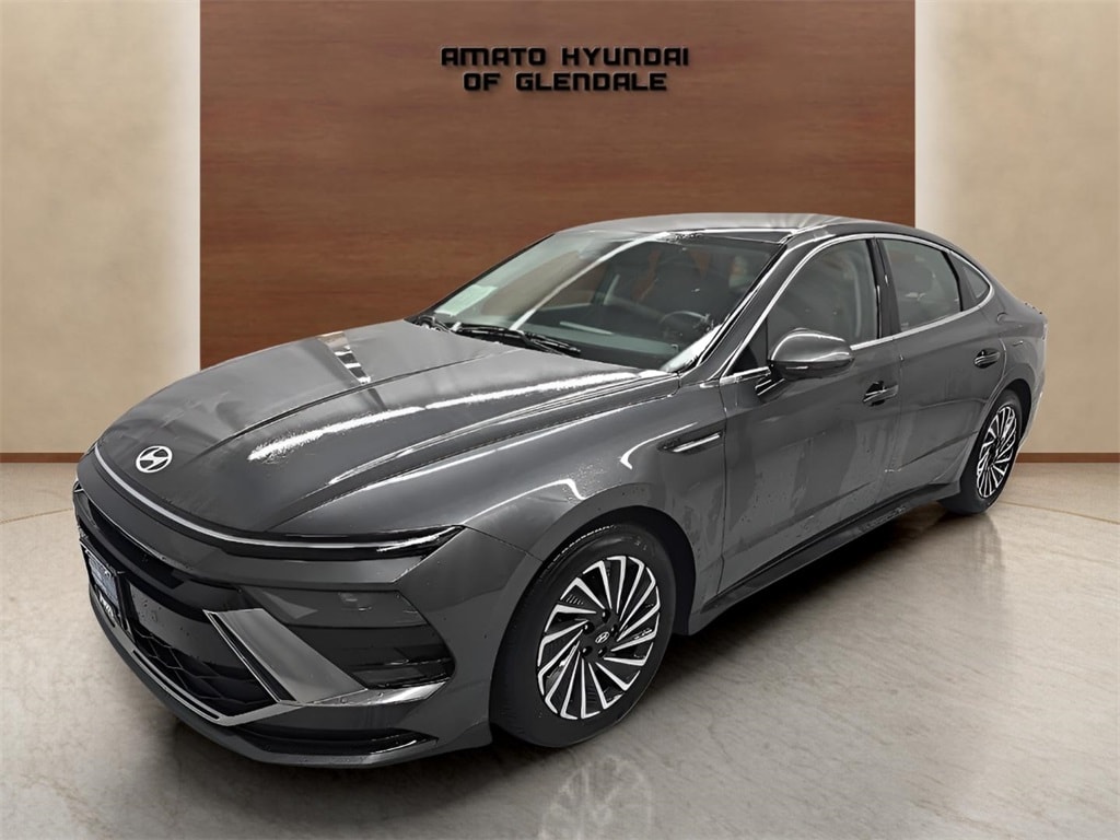 2025 Hyundai Sonata Hybrid Sedan 