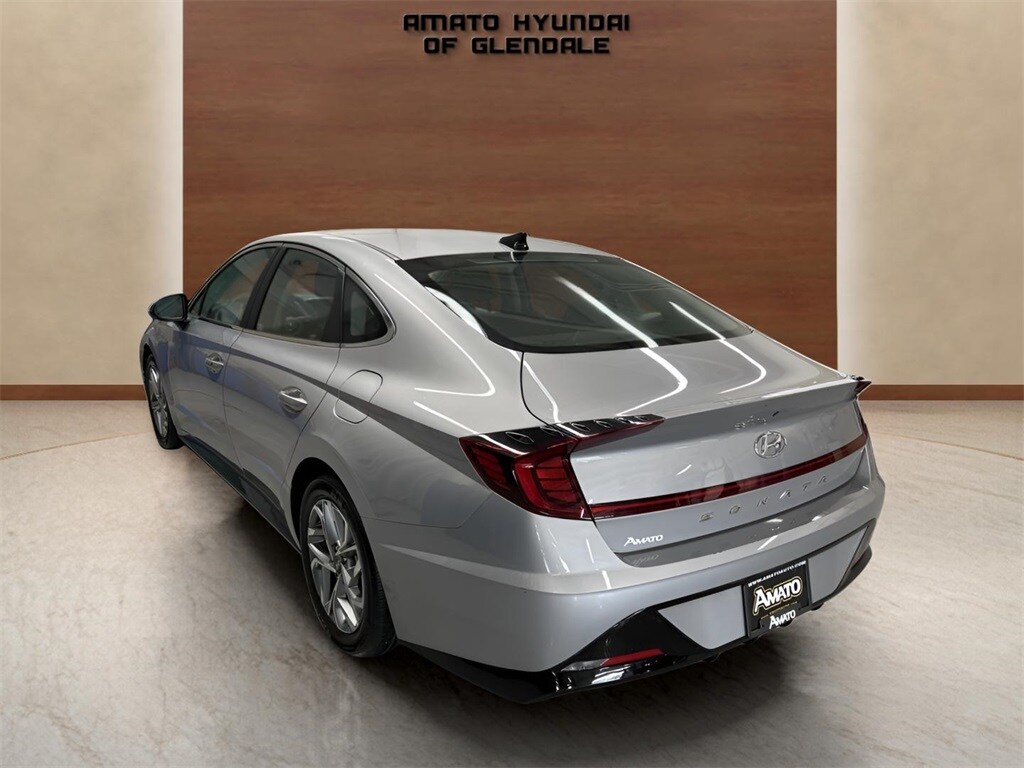 2023 Hyundai Sonata SEL photo 3