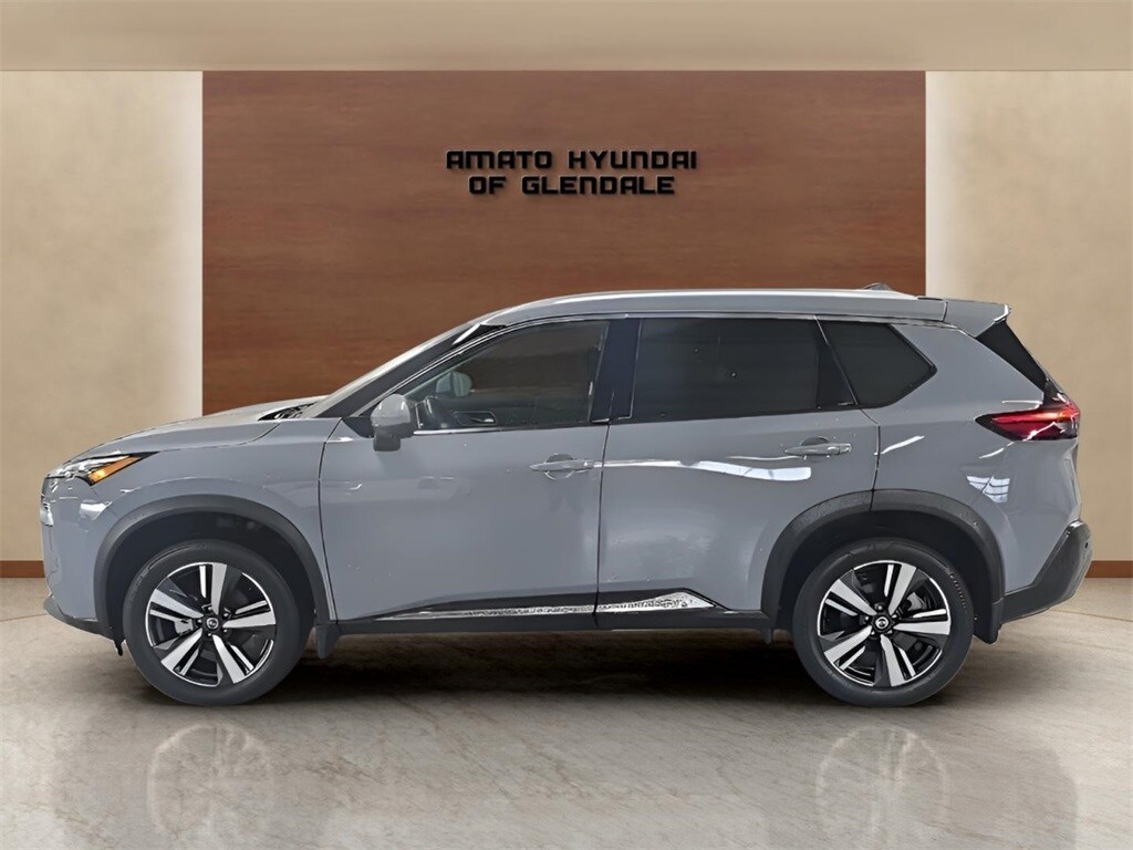 2021 Nissan Rogue SL photo 2