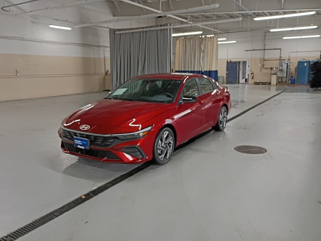 Certified 2025 Hyundai Elantra SEL Sport Sedan