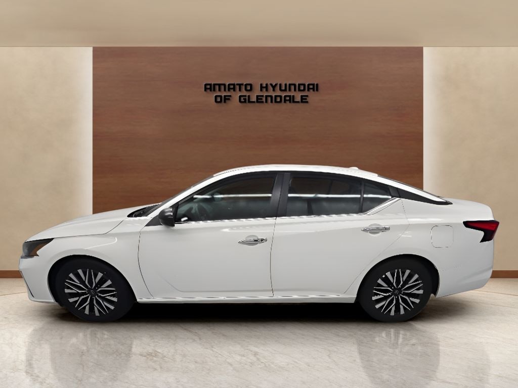 Used 2025 Nissan Altima 2.5 SV Sedan