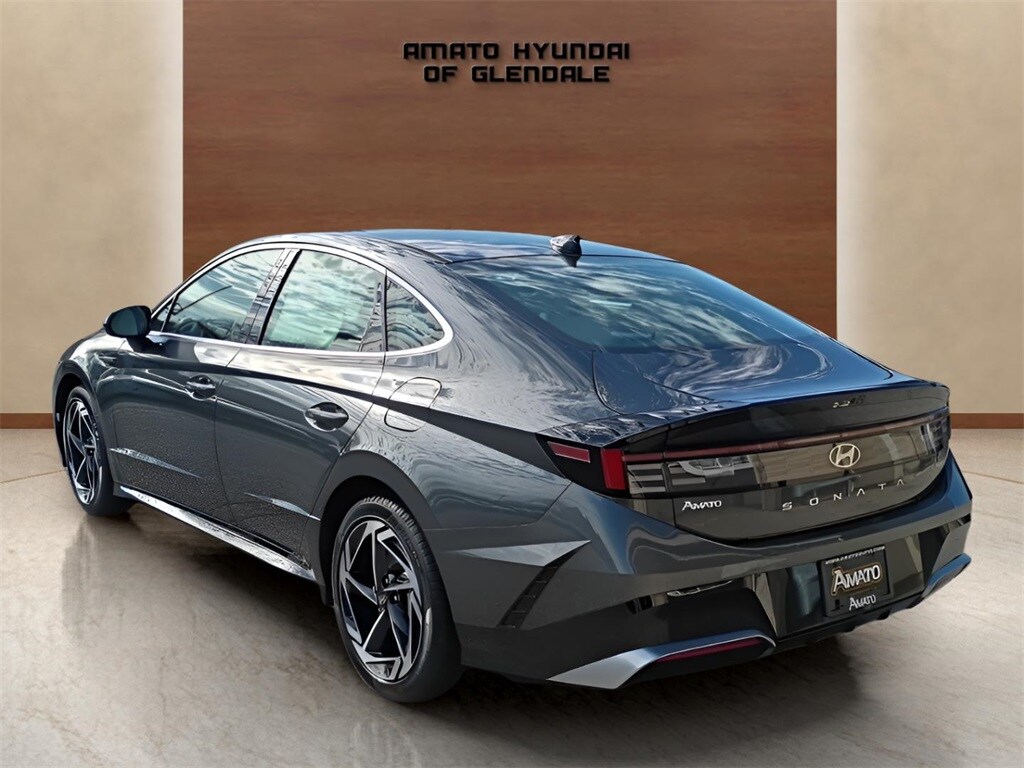 2026 Hyundai Sonata SEL Sport photo 3