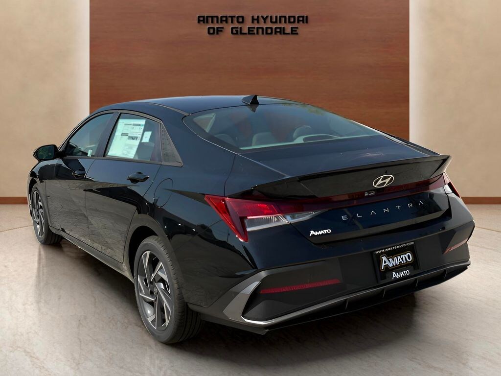 Certified 2025 Hyundai Elantra SEL Sport Sedan