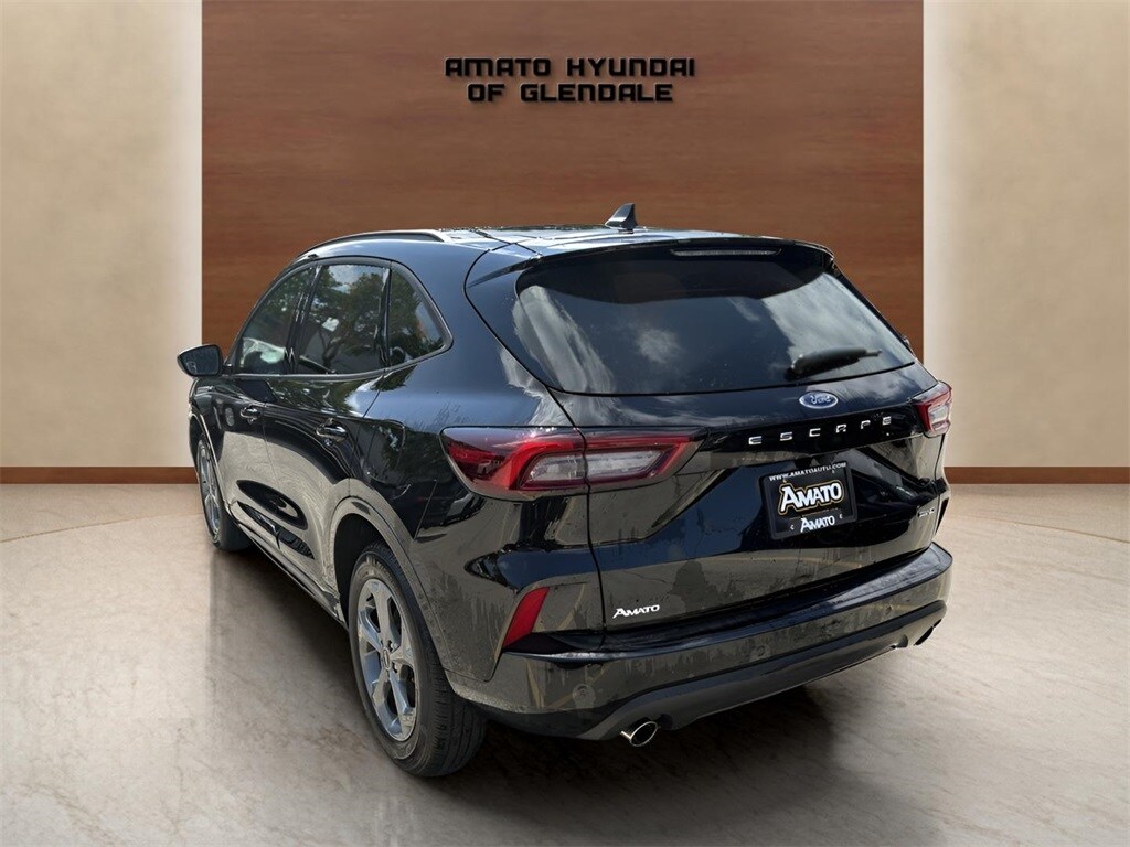 2024 Ford Escape ST-Line photo 3