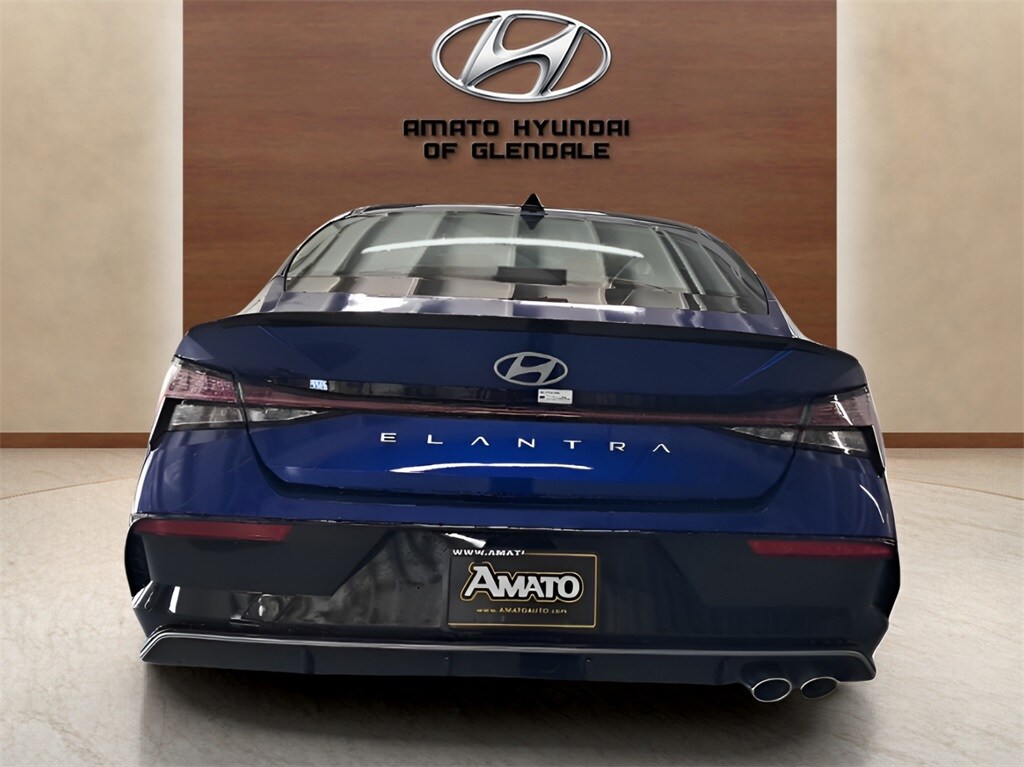 2025 Hyundai Elantra N Line photo 3
