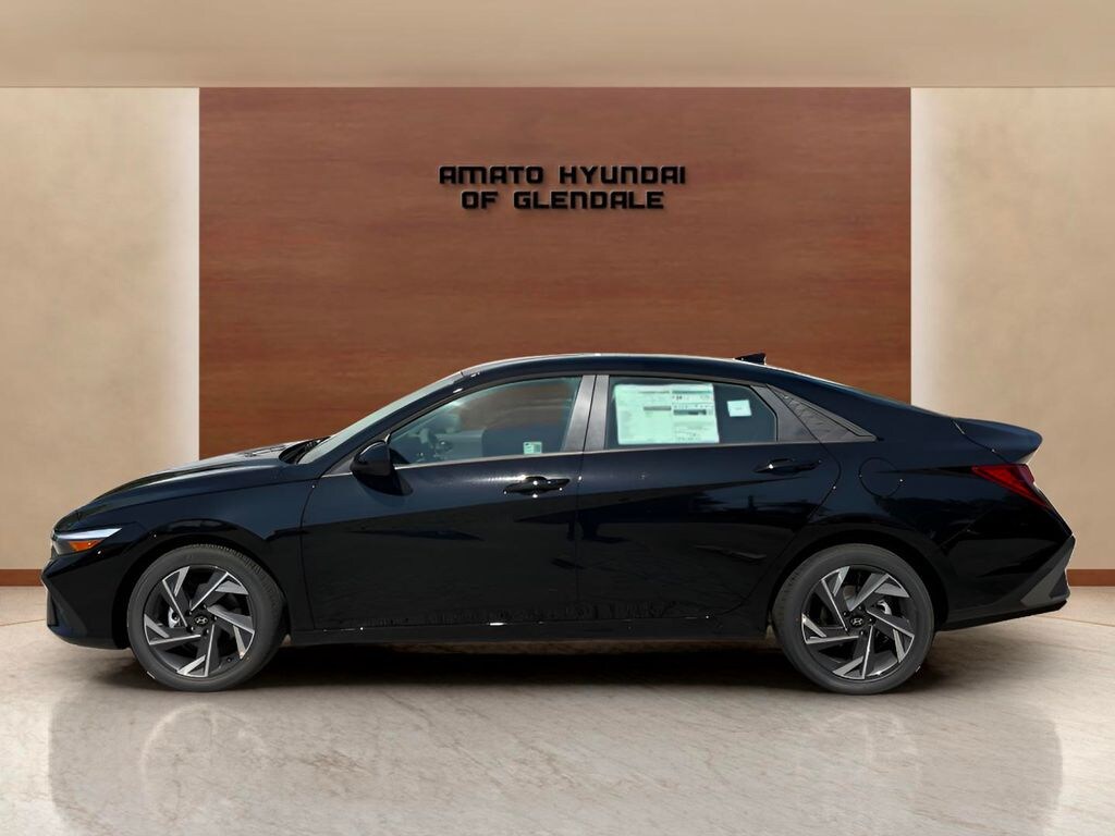 Certified 2025 Hyundai Elantra SEL Sport Sedan