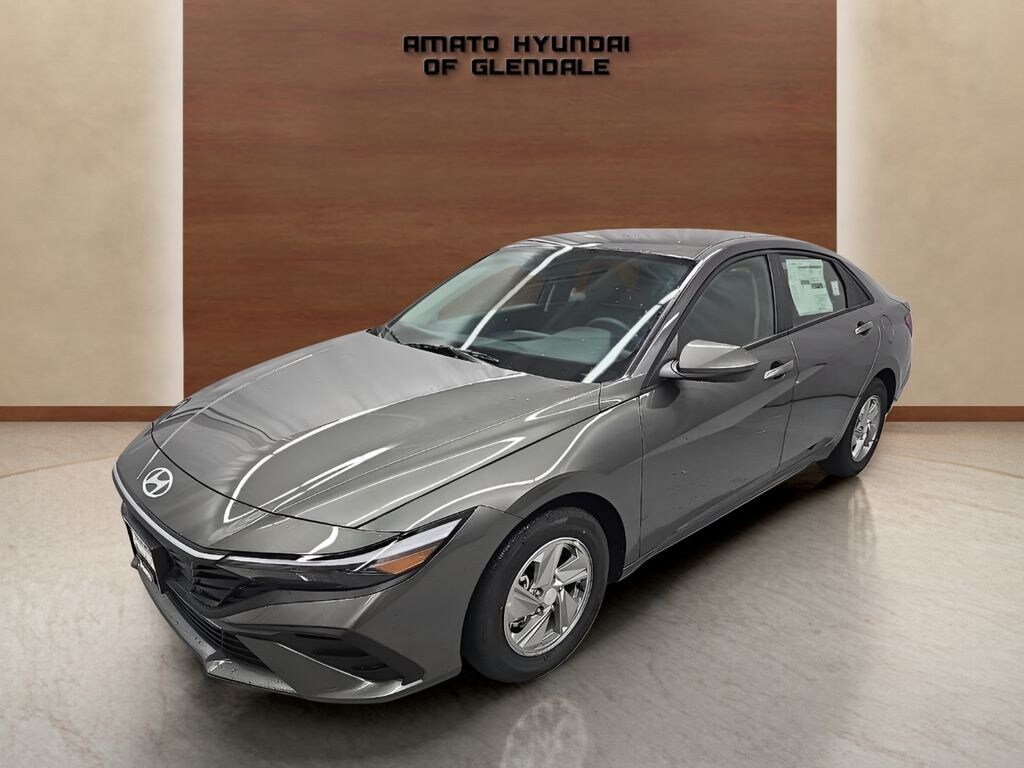 New 2026 Hyundai Elantra SE Sedan