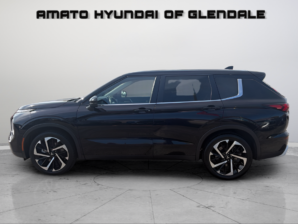 Used 2024 Mitsubishi Outlander SE SUV