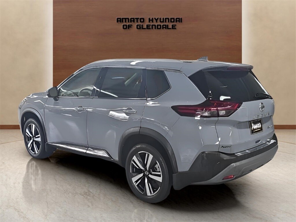 2021 Nissan Rogue SL photo 3