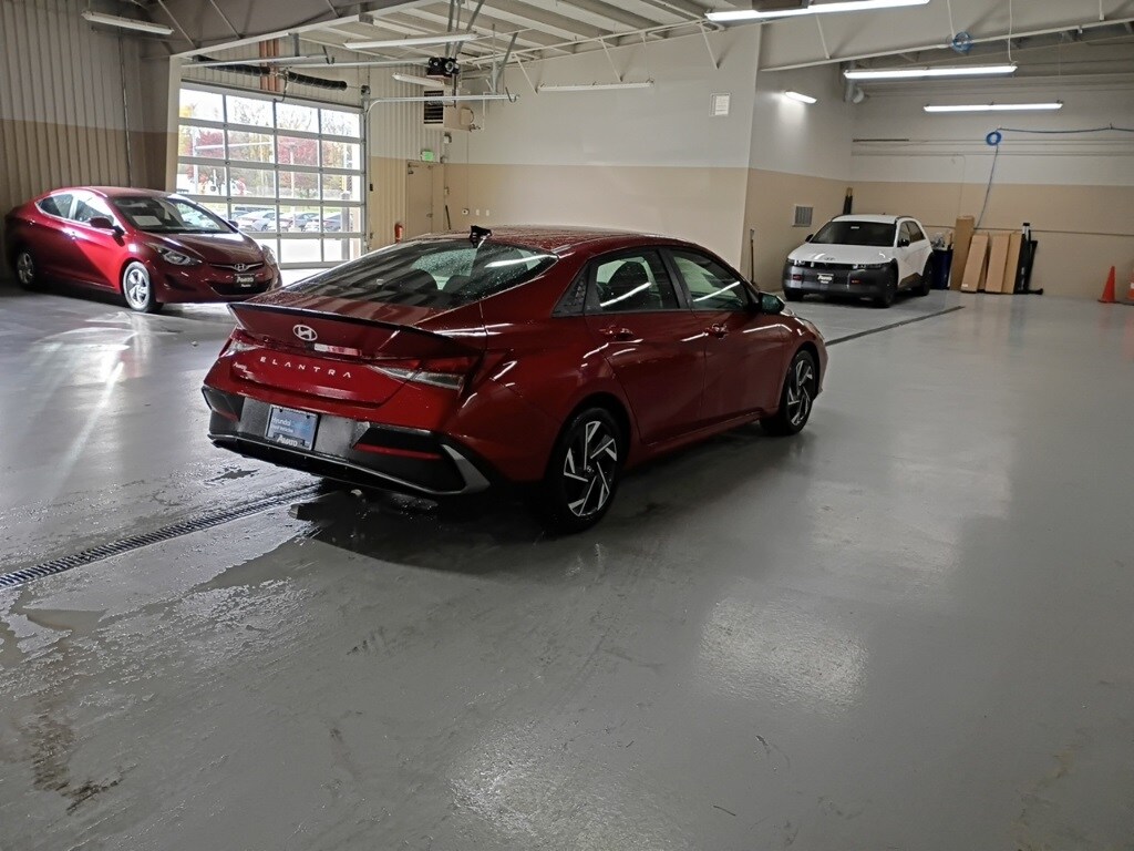 Certified 2025 Hyundai Elantra SEL Sport Sedan